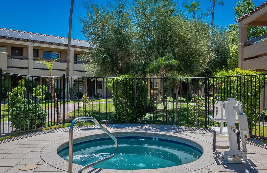 La Fuente Inn & Suites-1